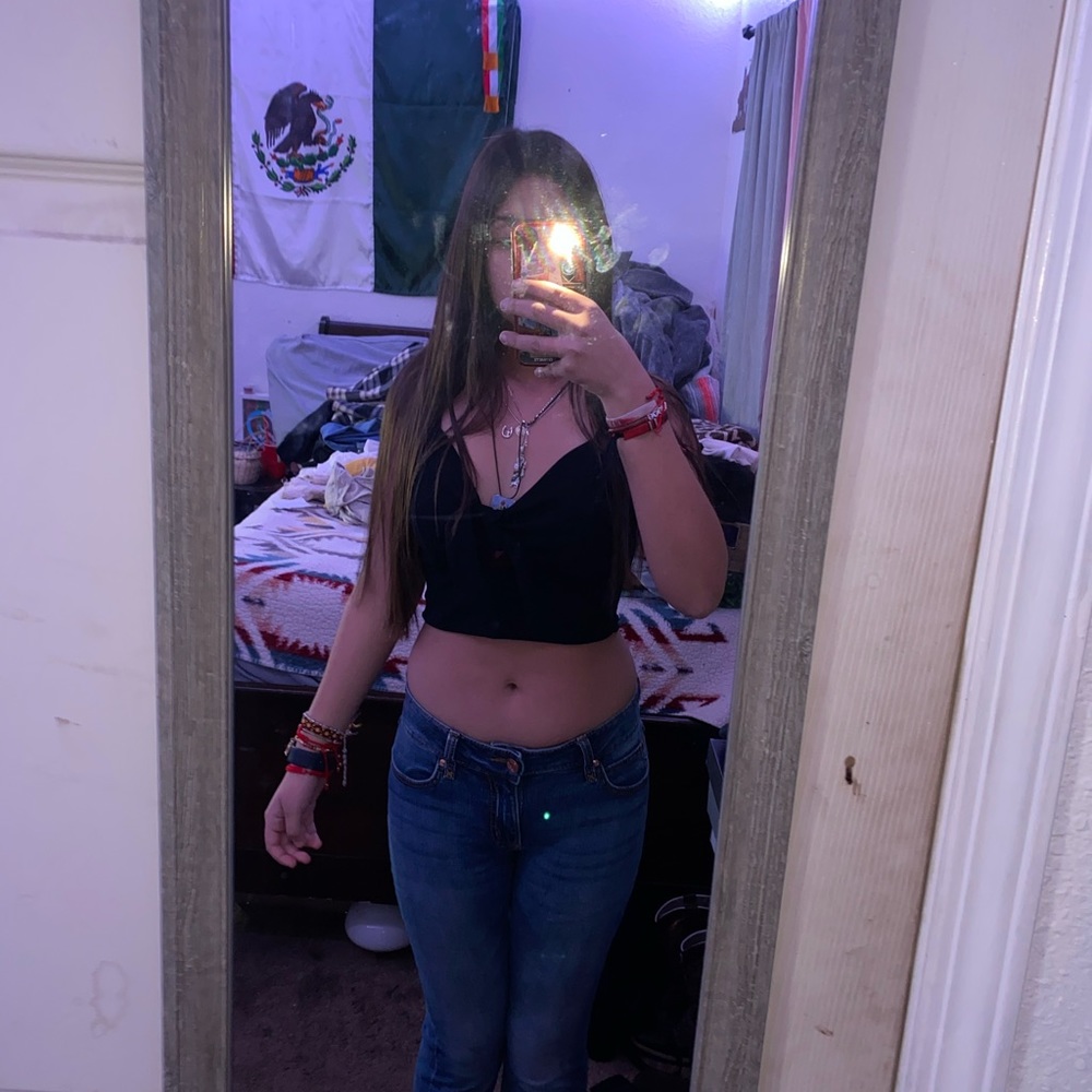black crop top